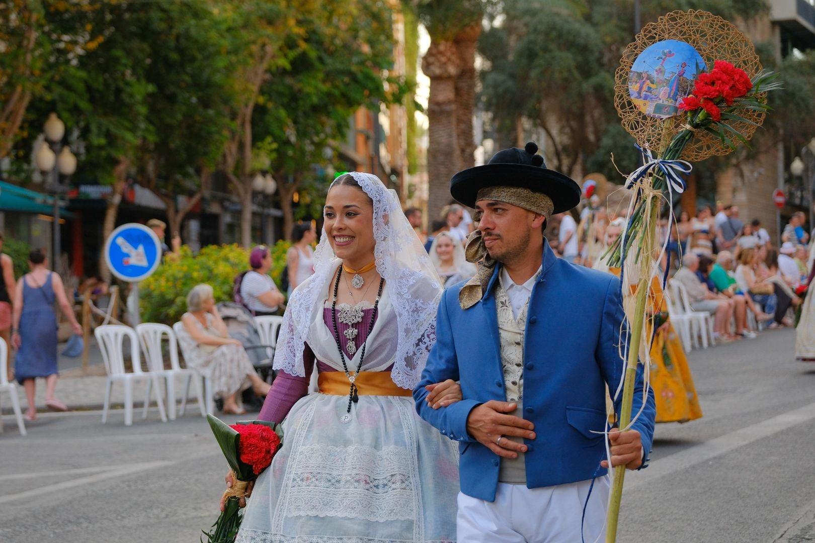 Las Hogueras cumplen con la patrona de Alicante
