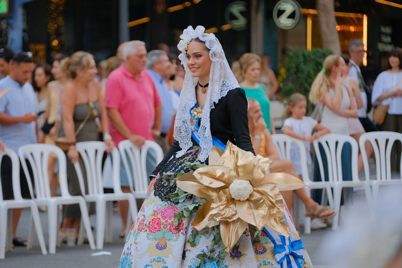 Las Hogueras cumplen con la patrona de Alicante