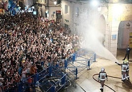 Imagen de archivo de la nit de la cremà en Hogueras.