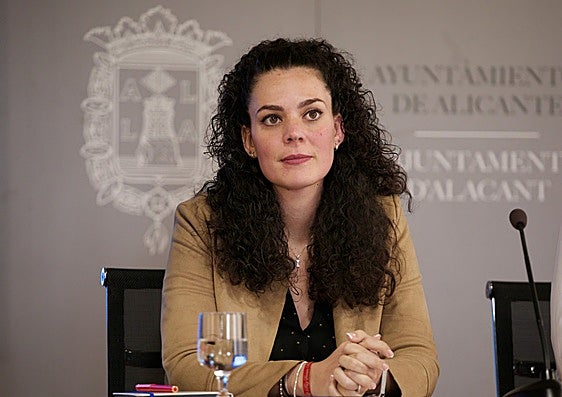 Cristina Cutanda, en el Ayuntamiento de Alicante.