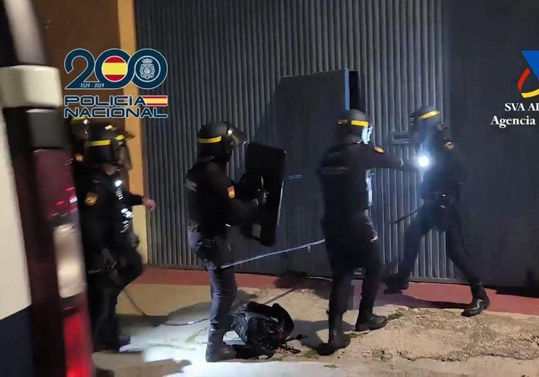 Image of the operation.