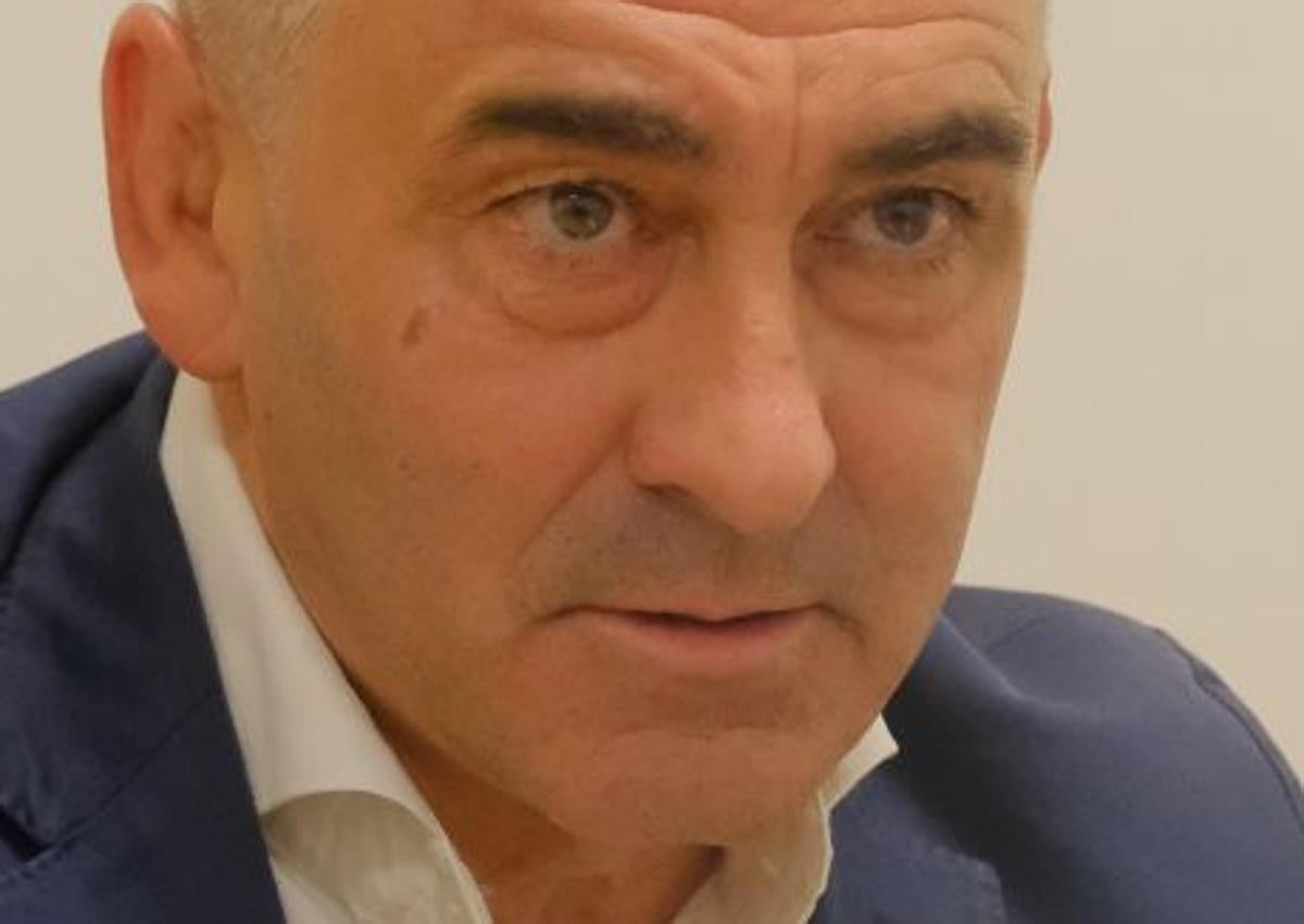 Imagen secundaria 1 - «La arrogancia de Pedro Sánchez pone en riesgo la huerta de Alicante»