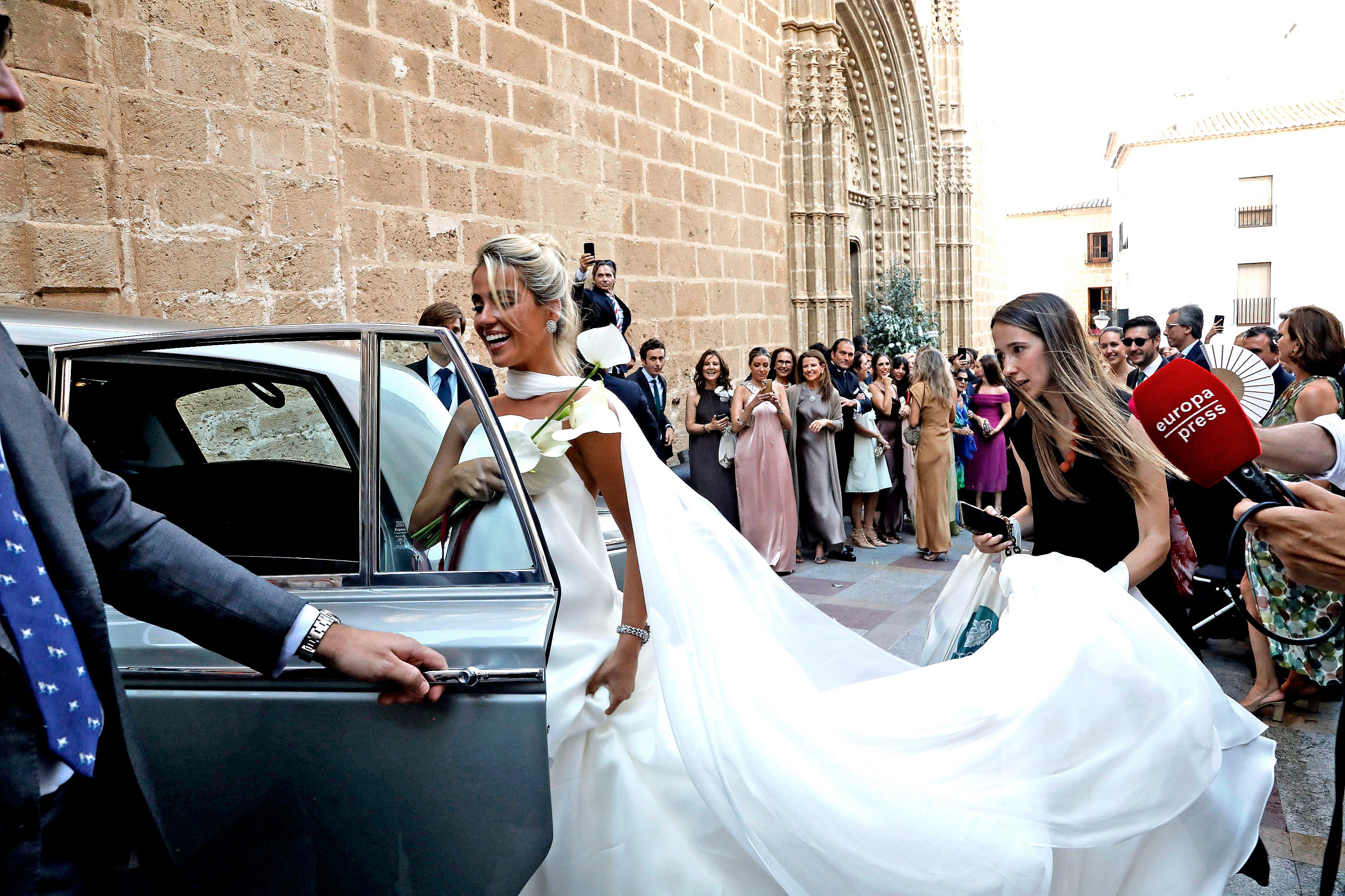 Las imágenes de la boda de Paty Sánchez-Flores y Javier Millet en Xàbia