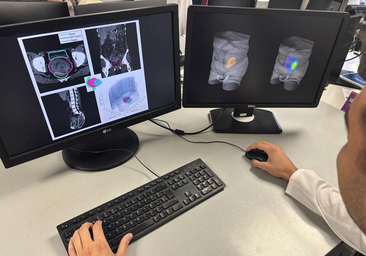 A physician showcases the project funded by Ivace+i.