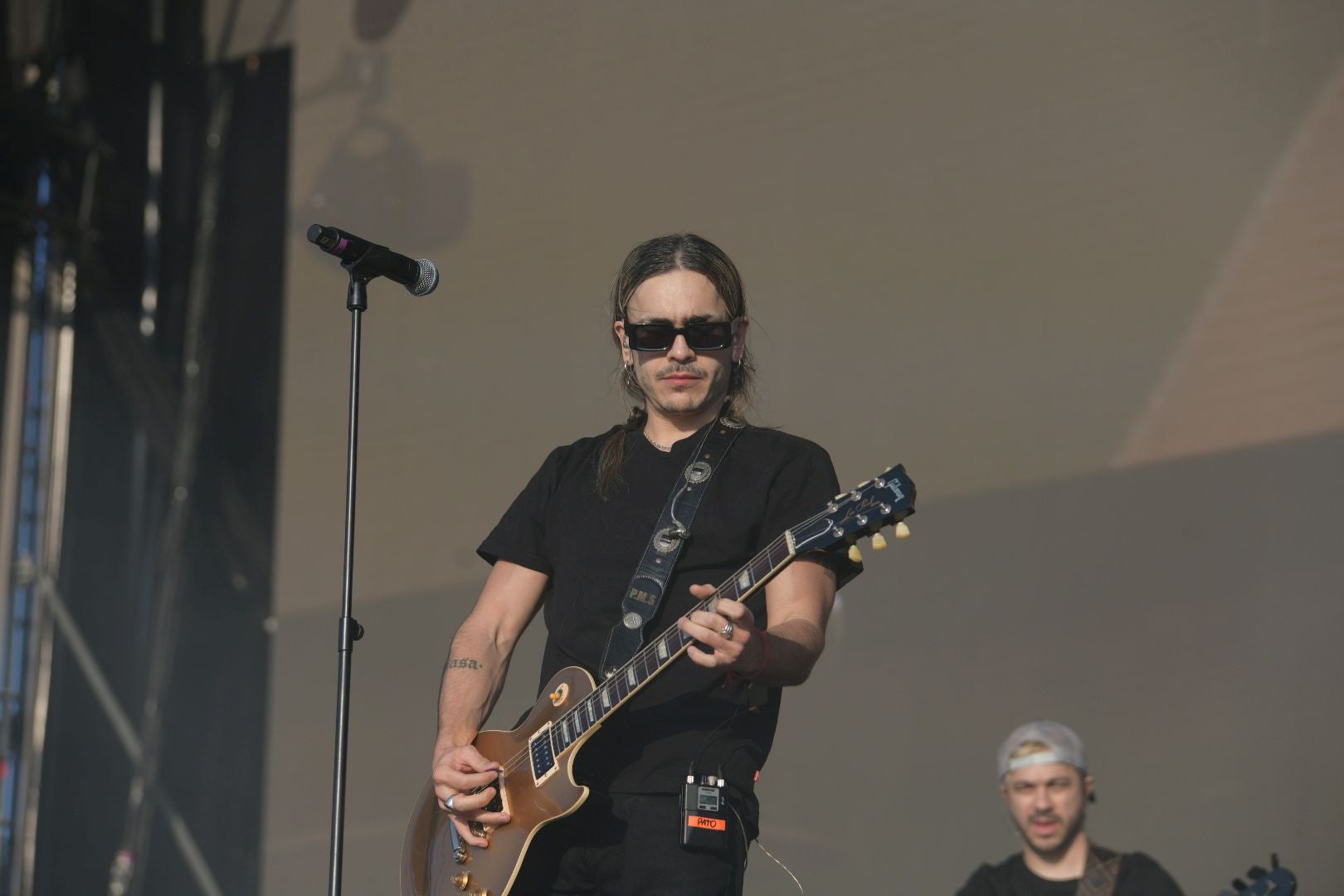 Alicante se rinde a Maná