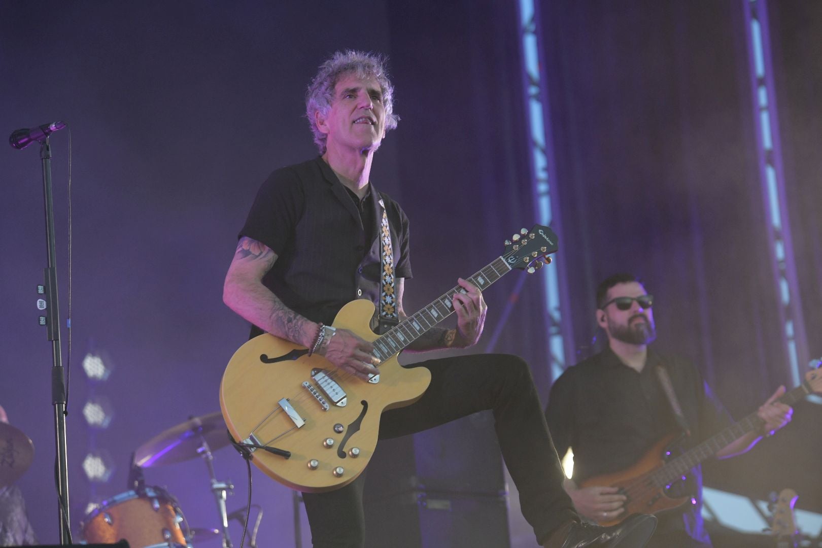 Alicante se rinde a Maná