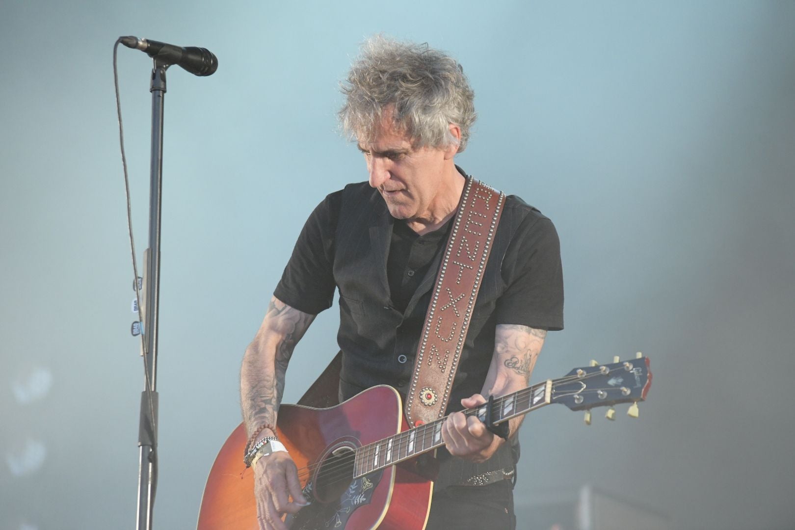 Alicante se rinde a Maná