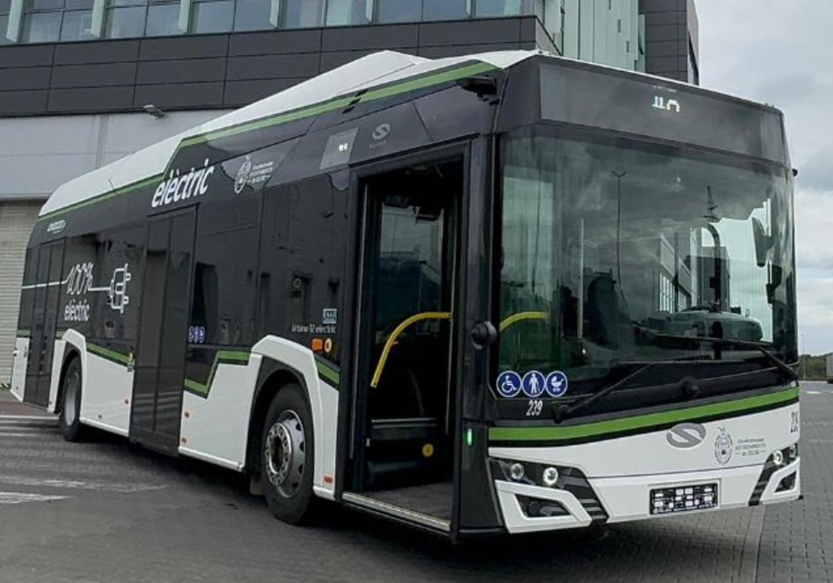 Hybrid urban bus in Elche.