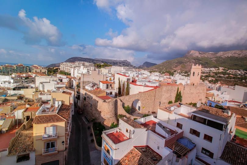 Panoramic view of Calp.
