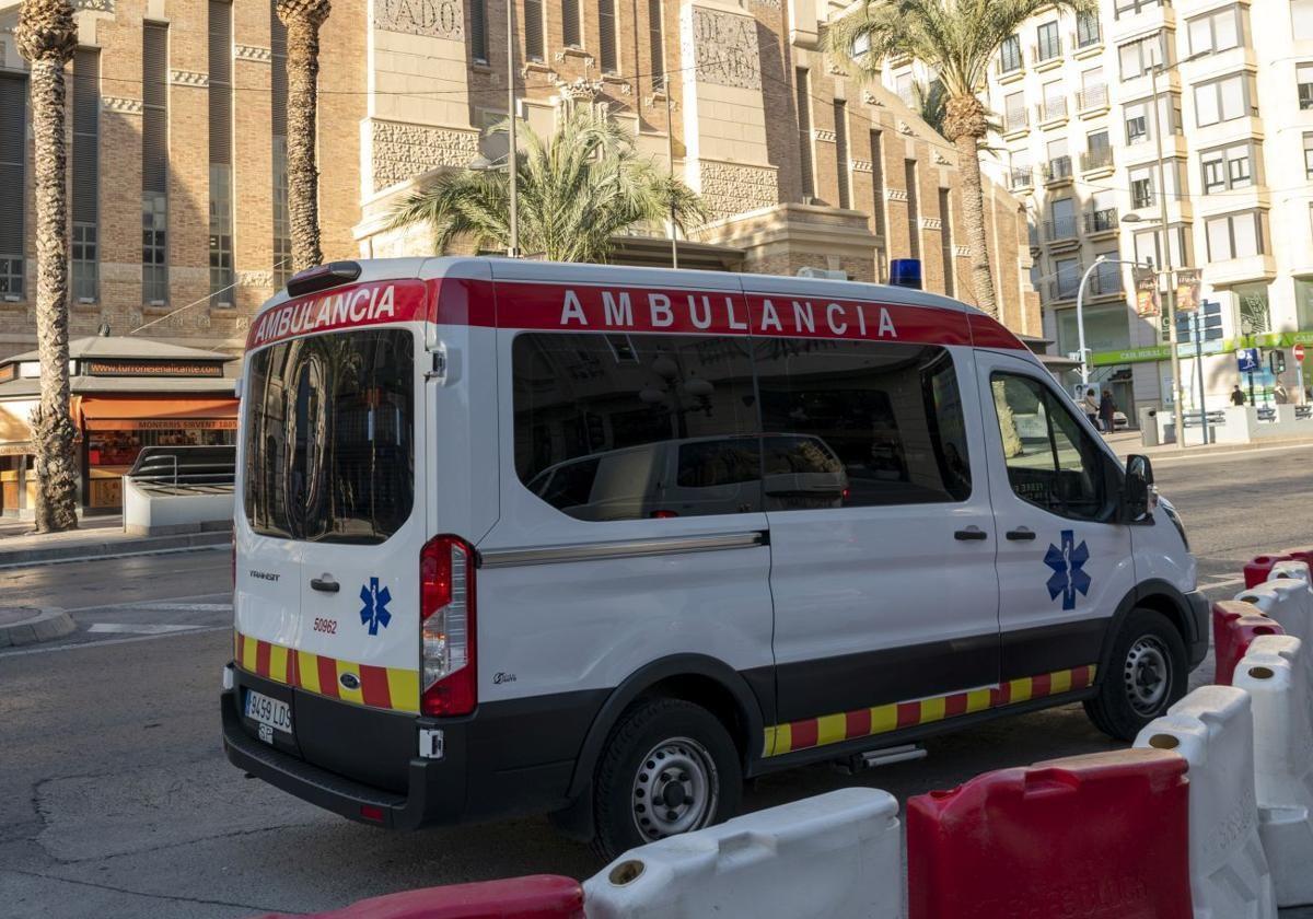 Imagen principal - Muere una mujer de 53 años por un golpe de calor mientras practicaba deporte al aire libre en Alicante