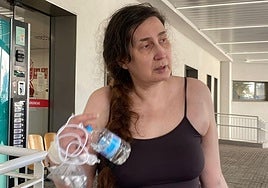 Olga abandona el Hospital de San Juan.