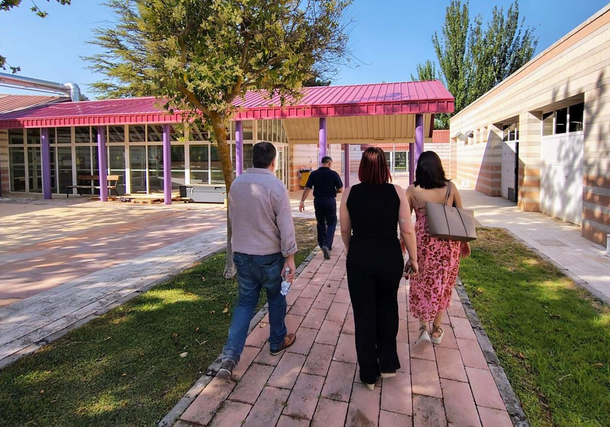 Visit to Peña Rubia Residence.