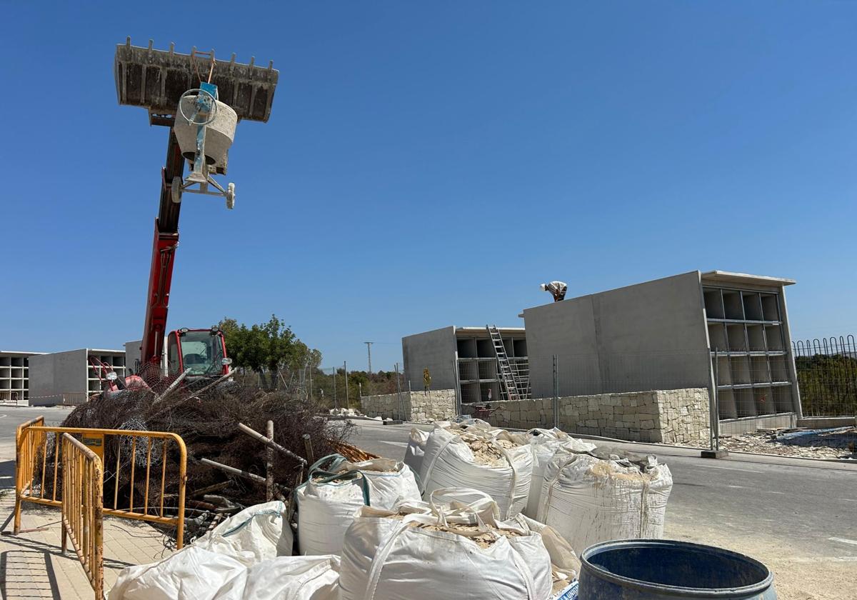 Imagen de los nuevos nichos del cementerio de San Agatángelo