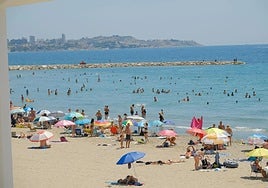 Playa de El Postiguet de Alicante.