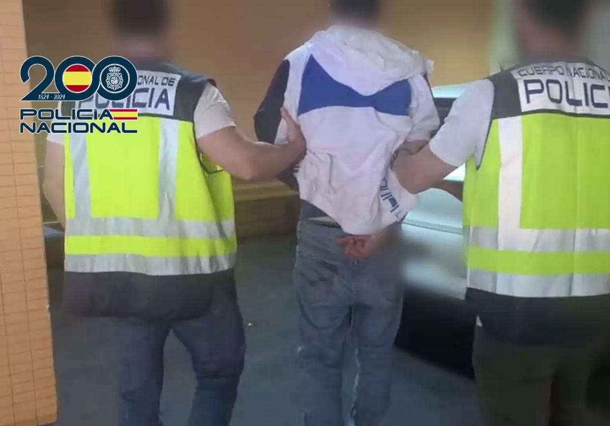 Uno de los detenidos.