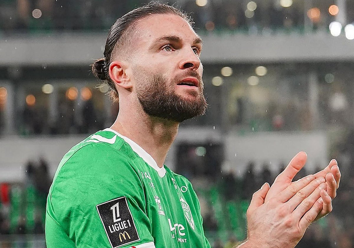 Leo Petrot, durante un partido con el Saint-Etienne.