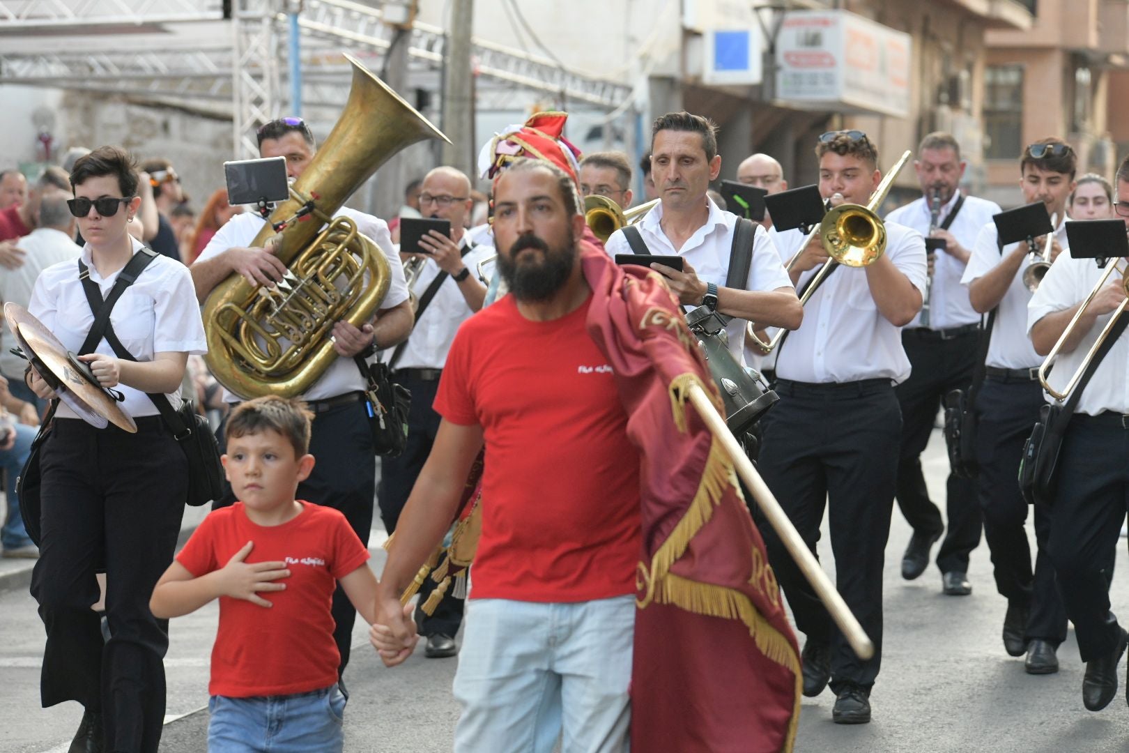 La Entrada de Bandas pone música a las fiestas de Moros y Cristianos de San Blas
