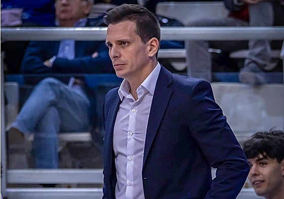 Rubén Perelló, durante un partido en el Pedro Ferrándiz.