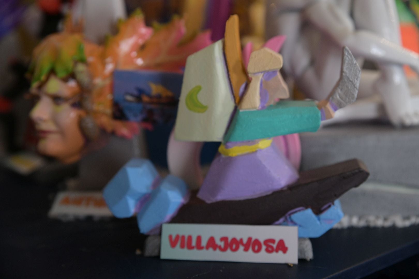 Una hoguera oficial con toques &#039;Singulares&#039;: la maqueta foto a foto