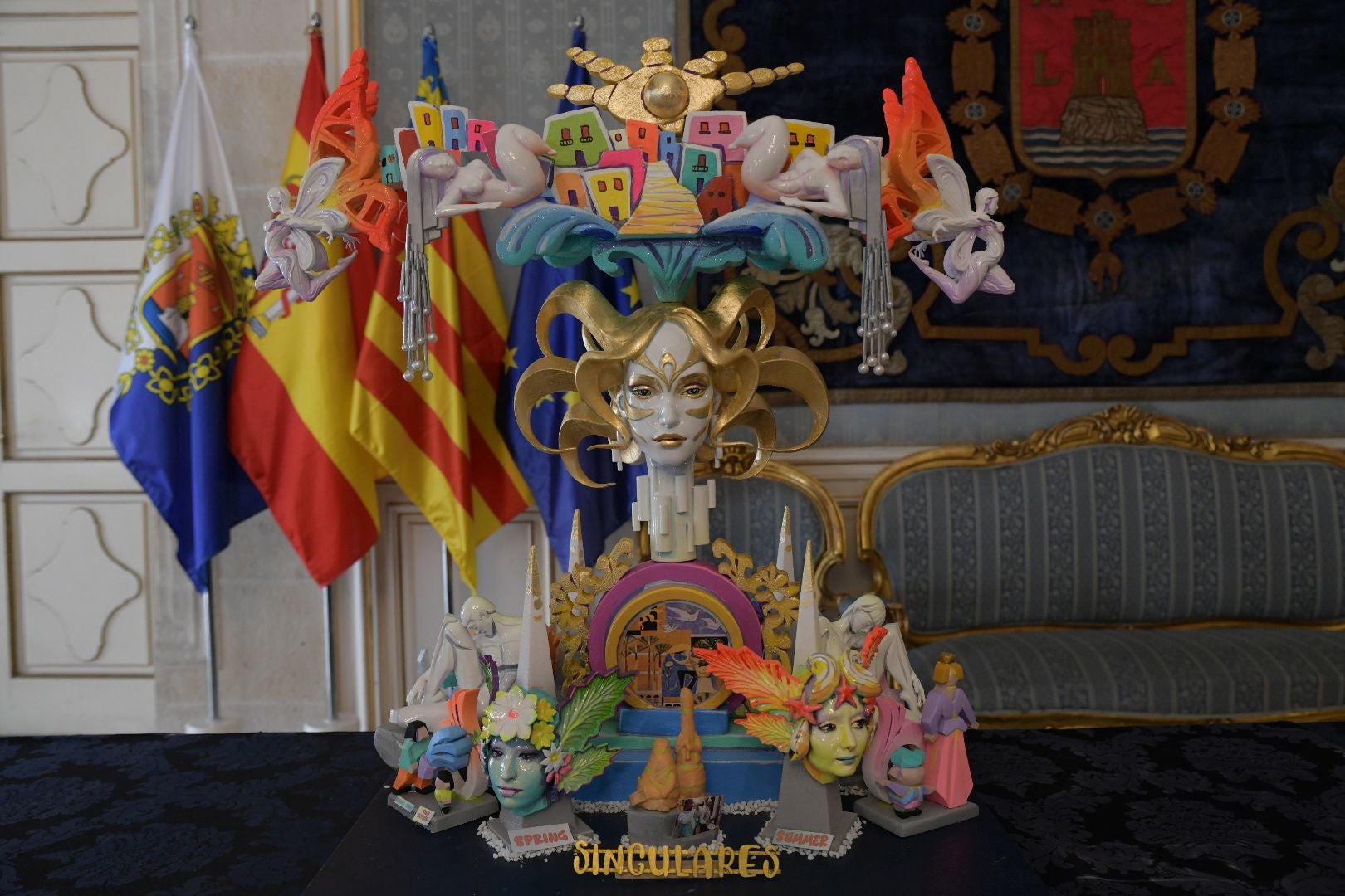 Una hoguera oficial con toques &#039;Singulares&#039;: la maqueta foto a foto