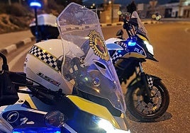 Motocicletas de la Policía Local de Elda, en un control.