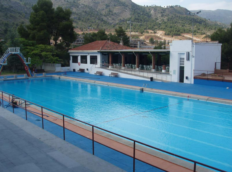 José Trenzano Alós Municipal Pool in Alcoi.