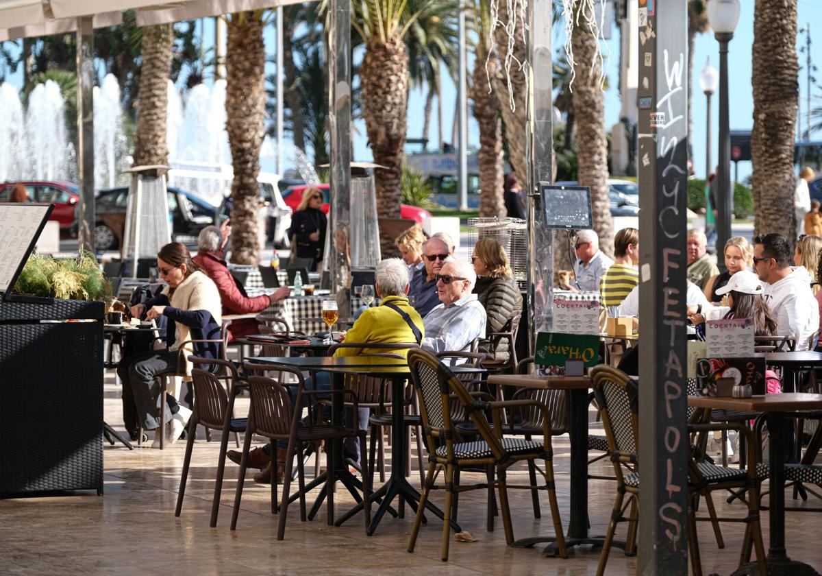 The hospitality sector is one of the main drivers of employment in Alicante.