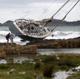 Imagen principal - El barco encallado en Xàbia se convierte en fenómeno viral