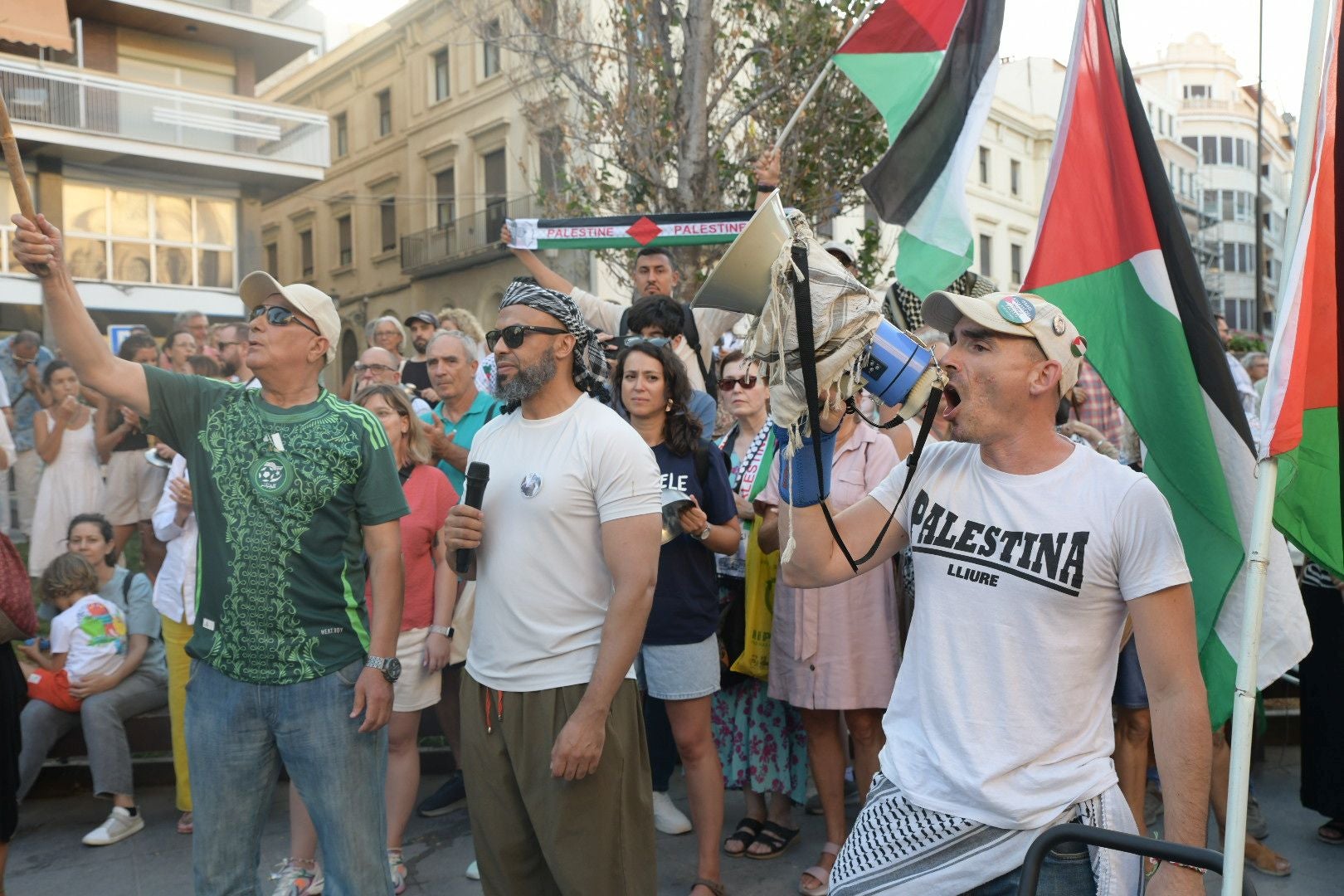 Cacerolada en Alicante para pedir el fin del holocausto en Gaza
