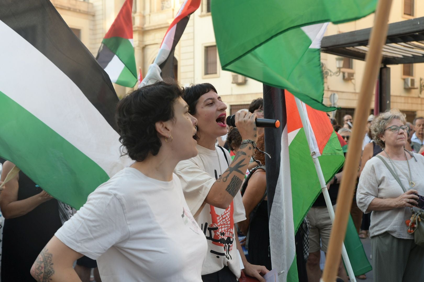 Cacerolada en Alicante para pedir el fin del holocausto en Gaza