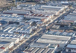 Área industrial en la ciudad de Elda.