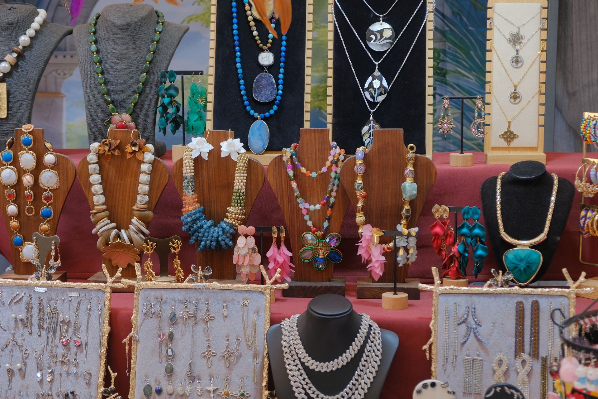 El paseo de Canalejas se transforma en el gran zoco árabe de Alicante