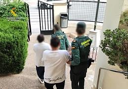 El &#039;método del abrazo&#039;: la táctica con la que robaba una pareja a personas mayores por toda la provincia