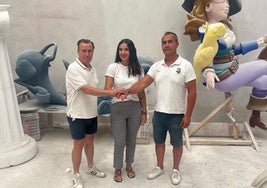 Loren Fandos, Lucía Guardiola y David Golf sellan el fichaje.