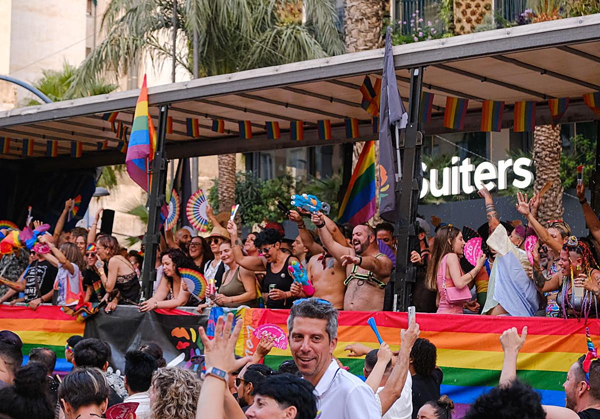 Fiesta del orgullo en Alicante
