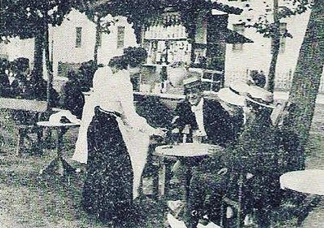 Antiguo kiosko aguaducho.