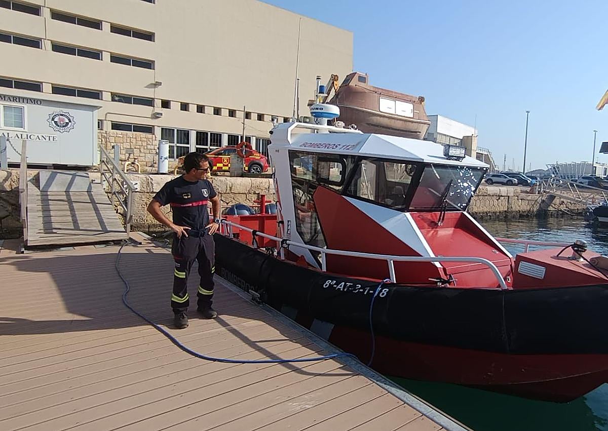 Imagen secundaria 1 - La base del Speis en el Puerto está preparada para atender cualquier emergencia que se registre en el mar