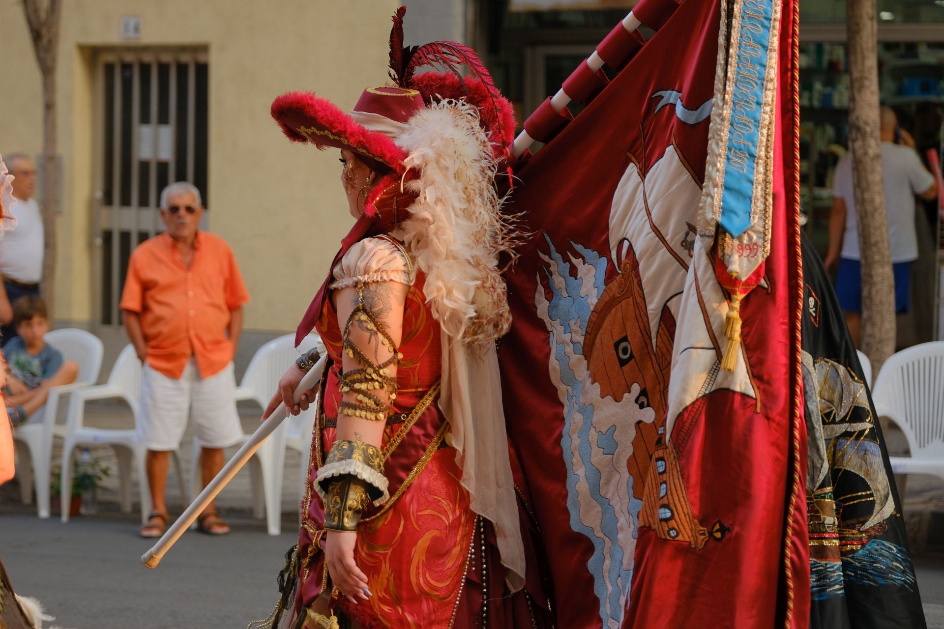La Entrada Mora de Altozano llena de color el barrio