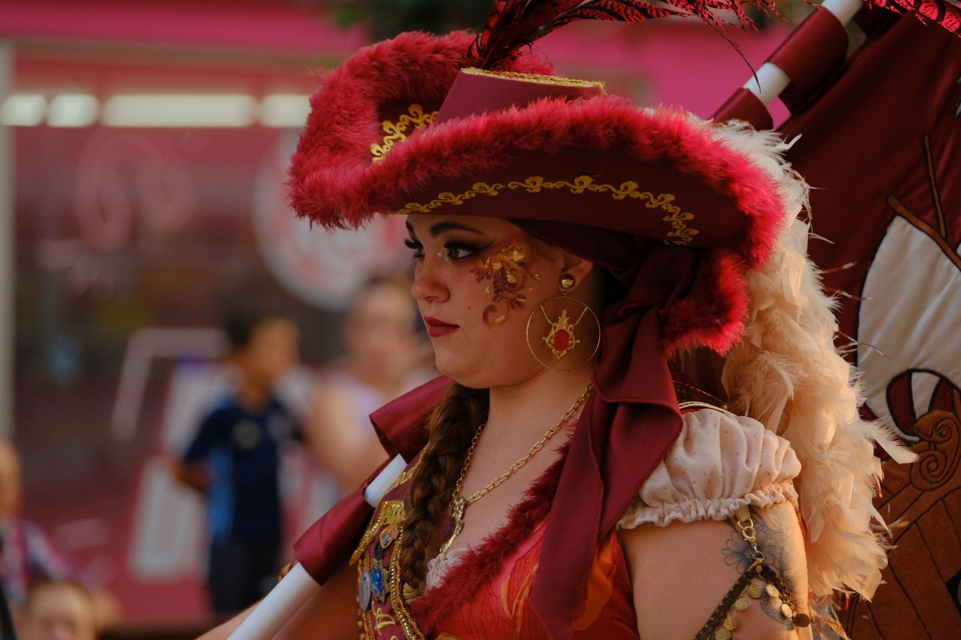 La Entrada Mora de Altozano llena de color el barrio