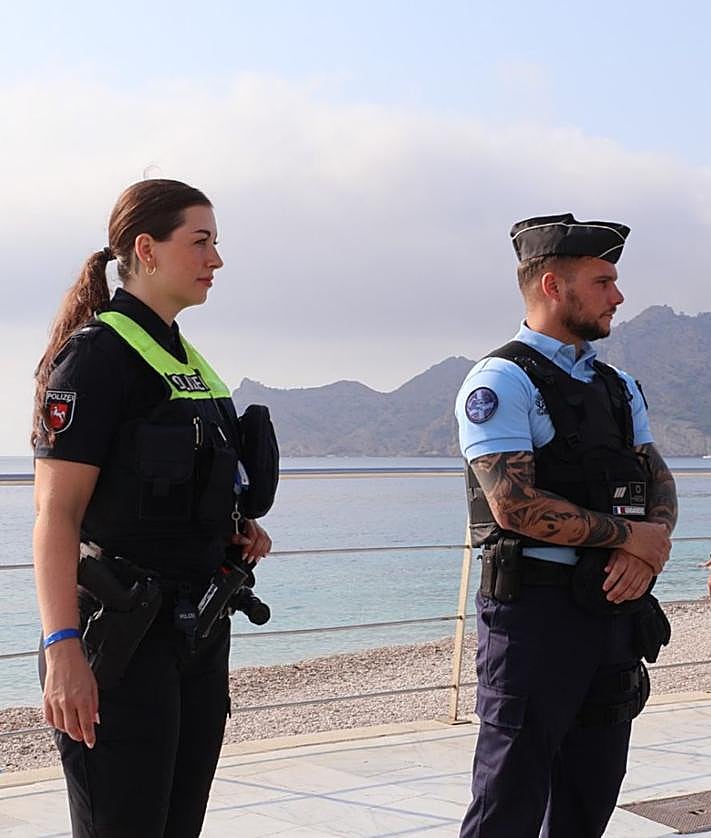 Imagen secundaria 2 - Los agentes en varios servicios. 