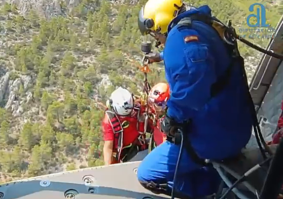 Hasta el lugar se movilizó un helicóptero de rescate Alpha 01.