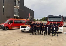 Bomberos del SPEIS antes de partir hacia Castilla y León.