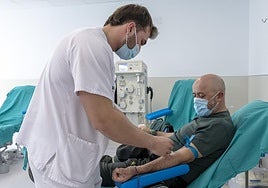 Donante en el Centro de Transfusión de la Comunitat Valenciana de Alicante.
