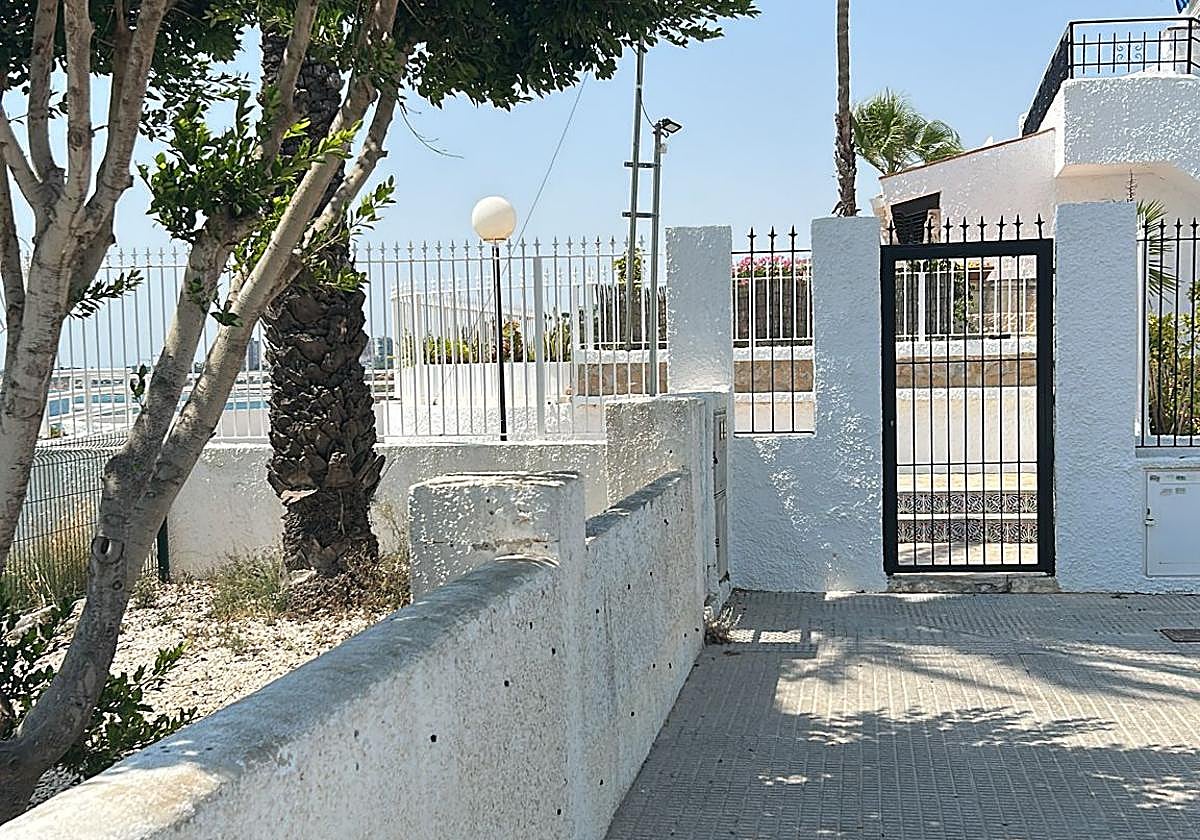 Estado en el que se encontraba el paseo, con el acceso cerrado.