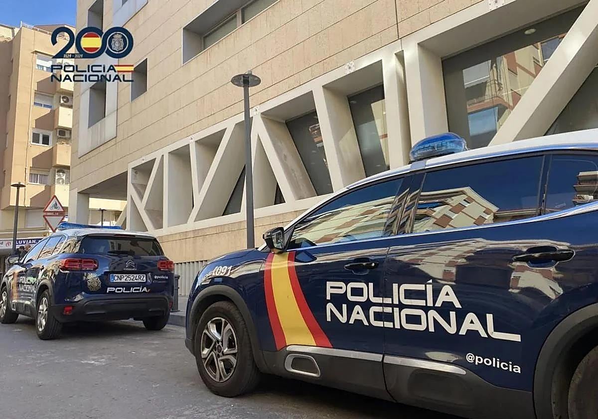 Coches de la Policía Nacional.