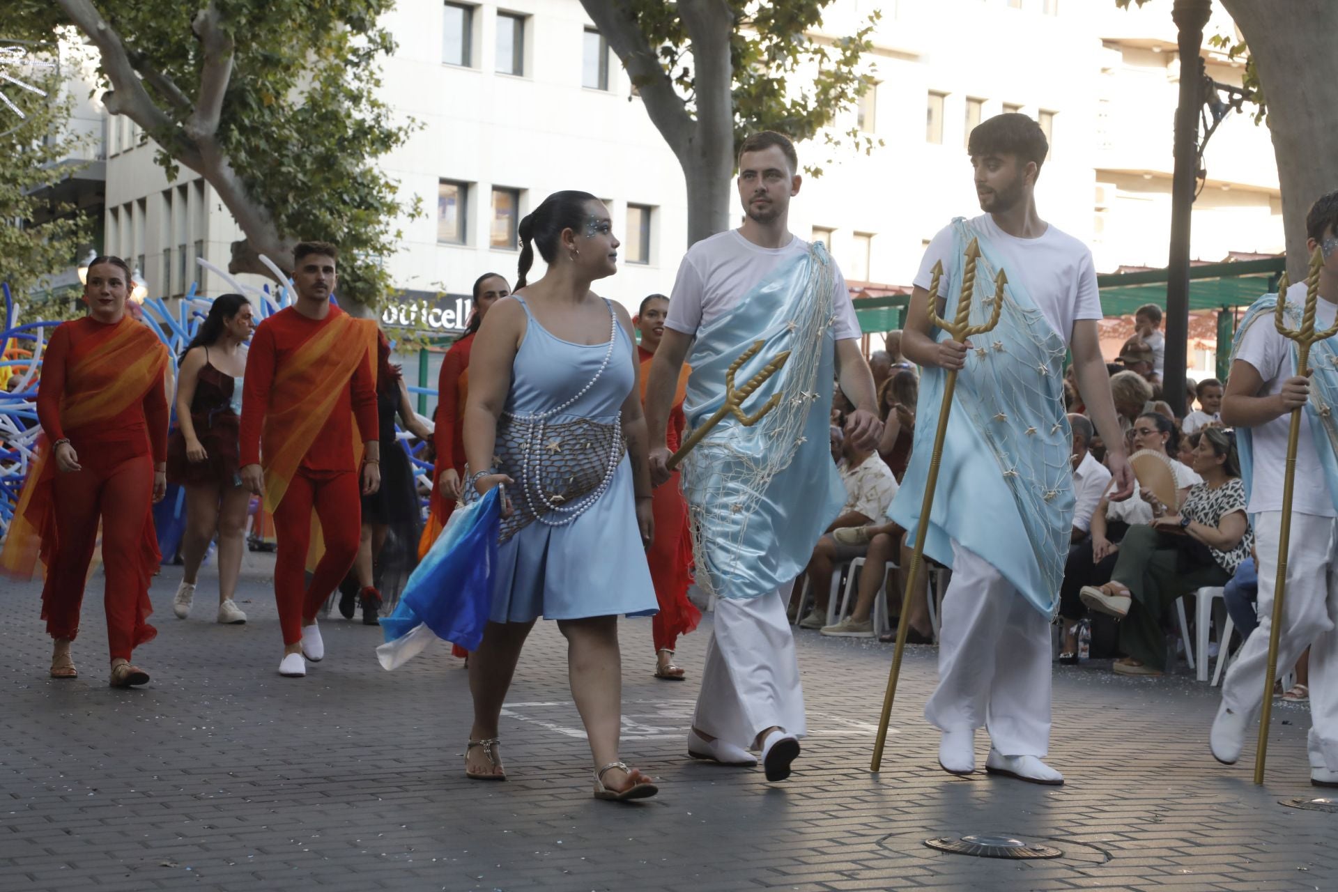 El desfile de carrozas de Dénia, en imágenes