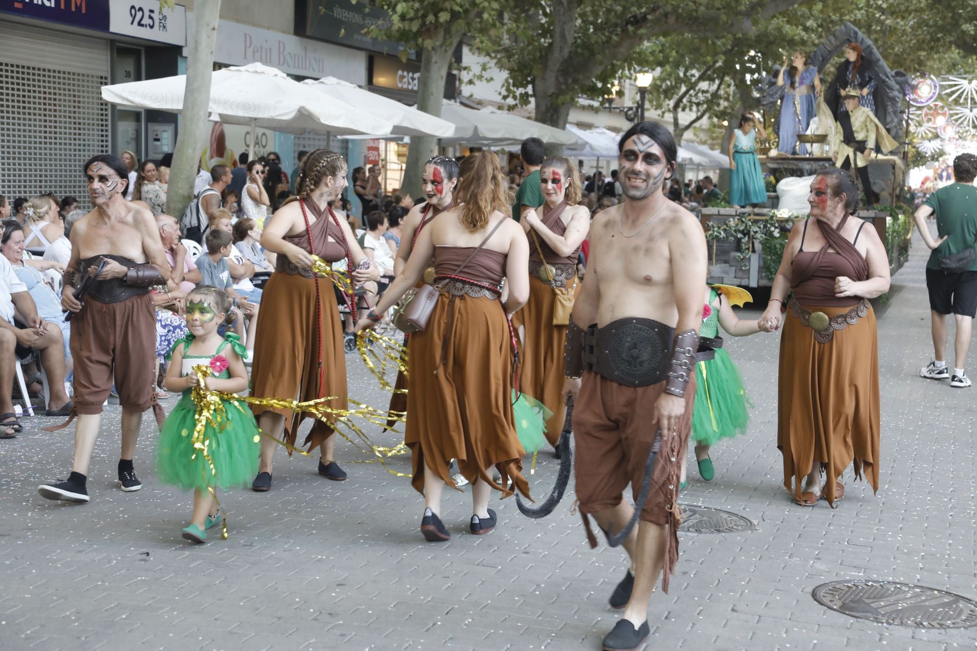 El desfile de carrozas de Dénia, en imágenes