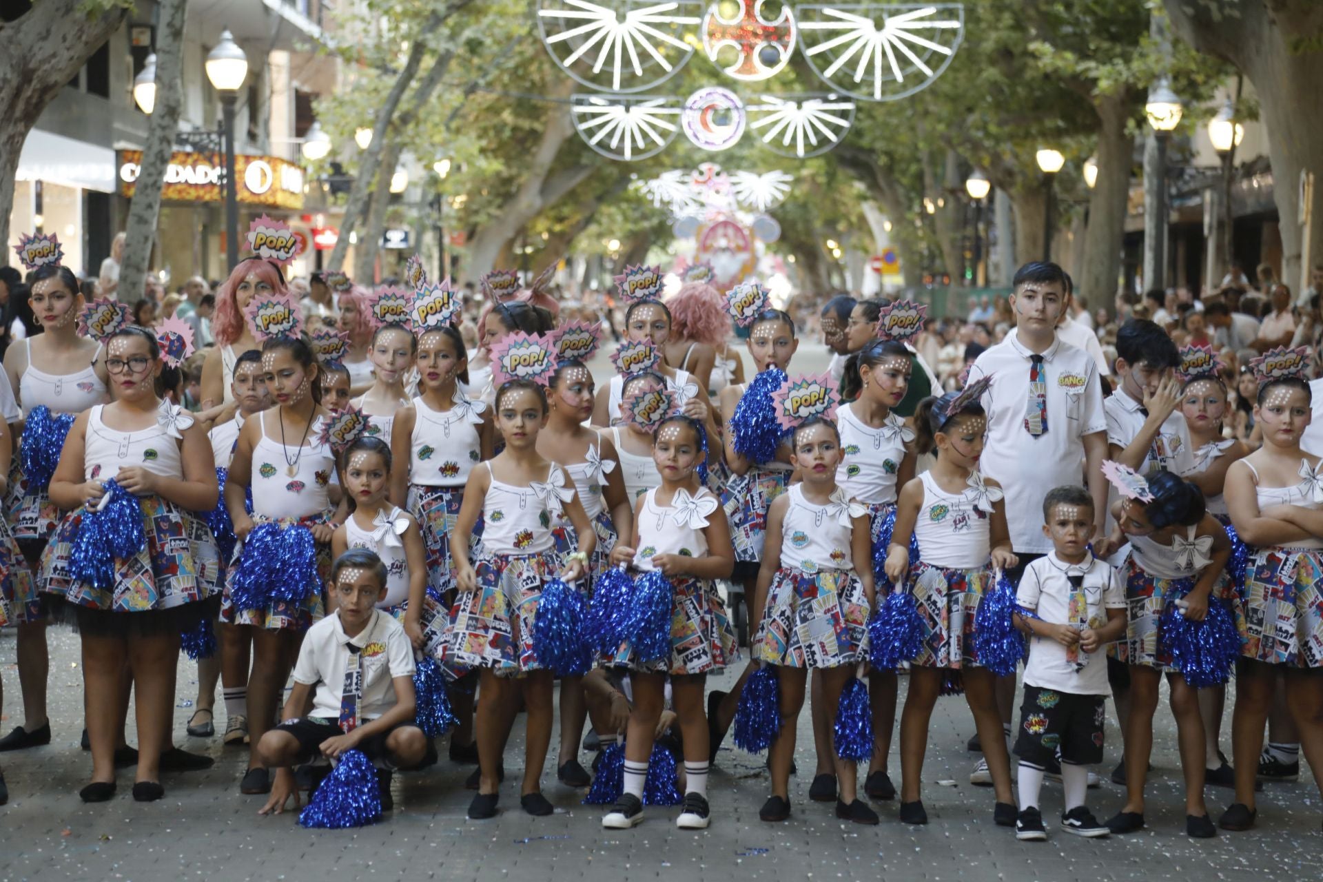 El desfile de carrozas de Dénia, en imágenes