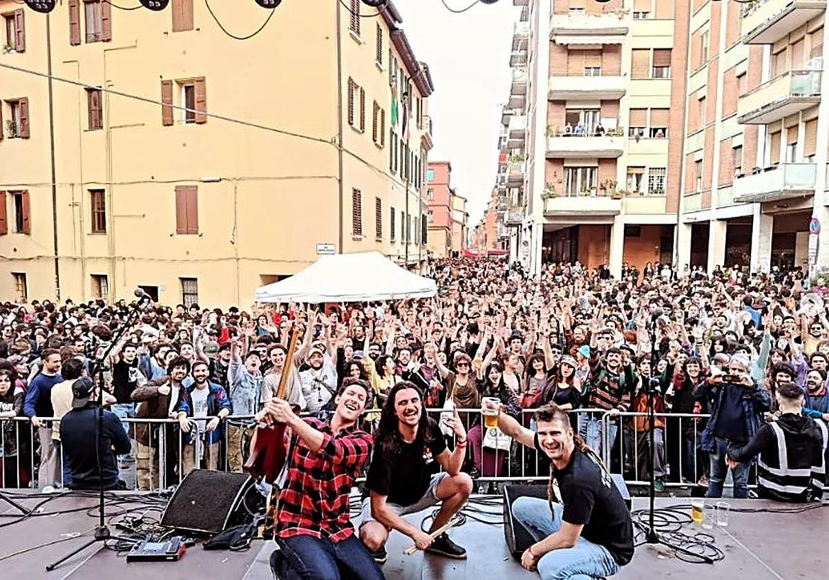 Concierto de Llamando a Julia en Bolonia.