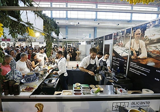 Imagen de archivo de una pasada edición de la Feria Alicante Gastronómica.